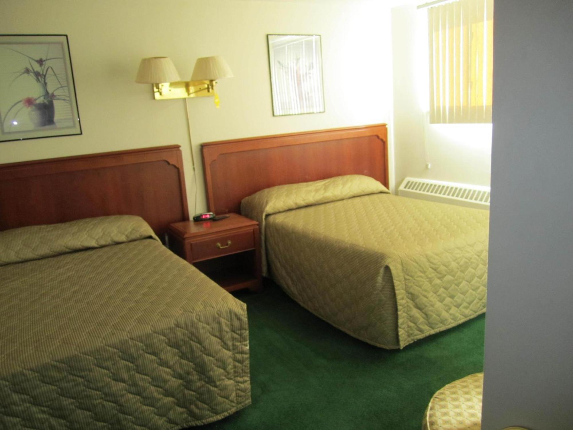 Canadiana Motel Hanover Ngoại thất bức ảnh